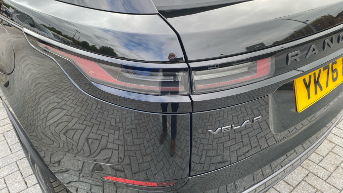 Land Rover Range Rover Velar 2.0 P400e Belgravia Edition 5dr Auto Estate - Image 19